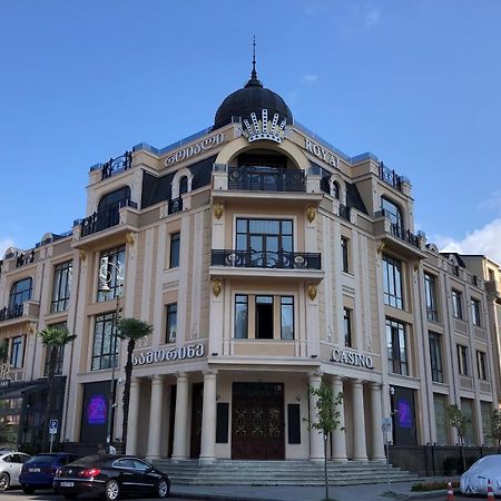 Royal Casino & Hotel Batumi Exteriör bild